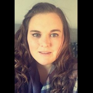 Meet your Posher, Ciara